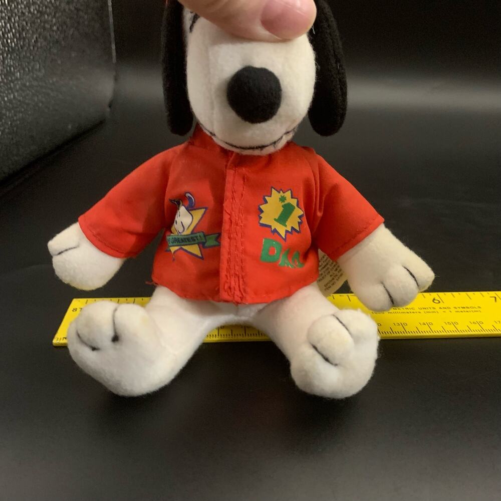 Rare 1968 Snoopy Peanuts Stuffed Plush
Item No 54190 Dad You’re A Sport - Picture 14 of 15